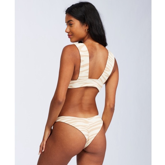 🔥🔥BILLABONG - WILD PLUNGE TANGA SET🔥🔥 - Picture 6 of 9